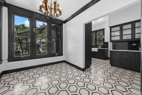 148 E Elsmere San Antonio TX 78212