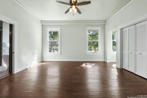 148 E Elsmere San Antonio TX 78212