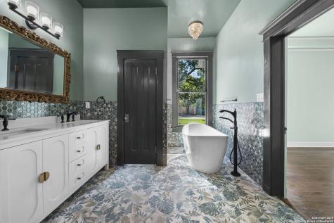 148 E Elsmere San Antonio TX 78212