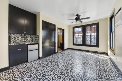 148 E Elsmere San Antonio TX 78212