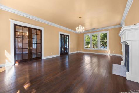 148 E Elsmere San Antonio TX 78212