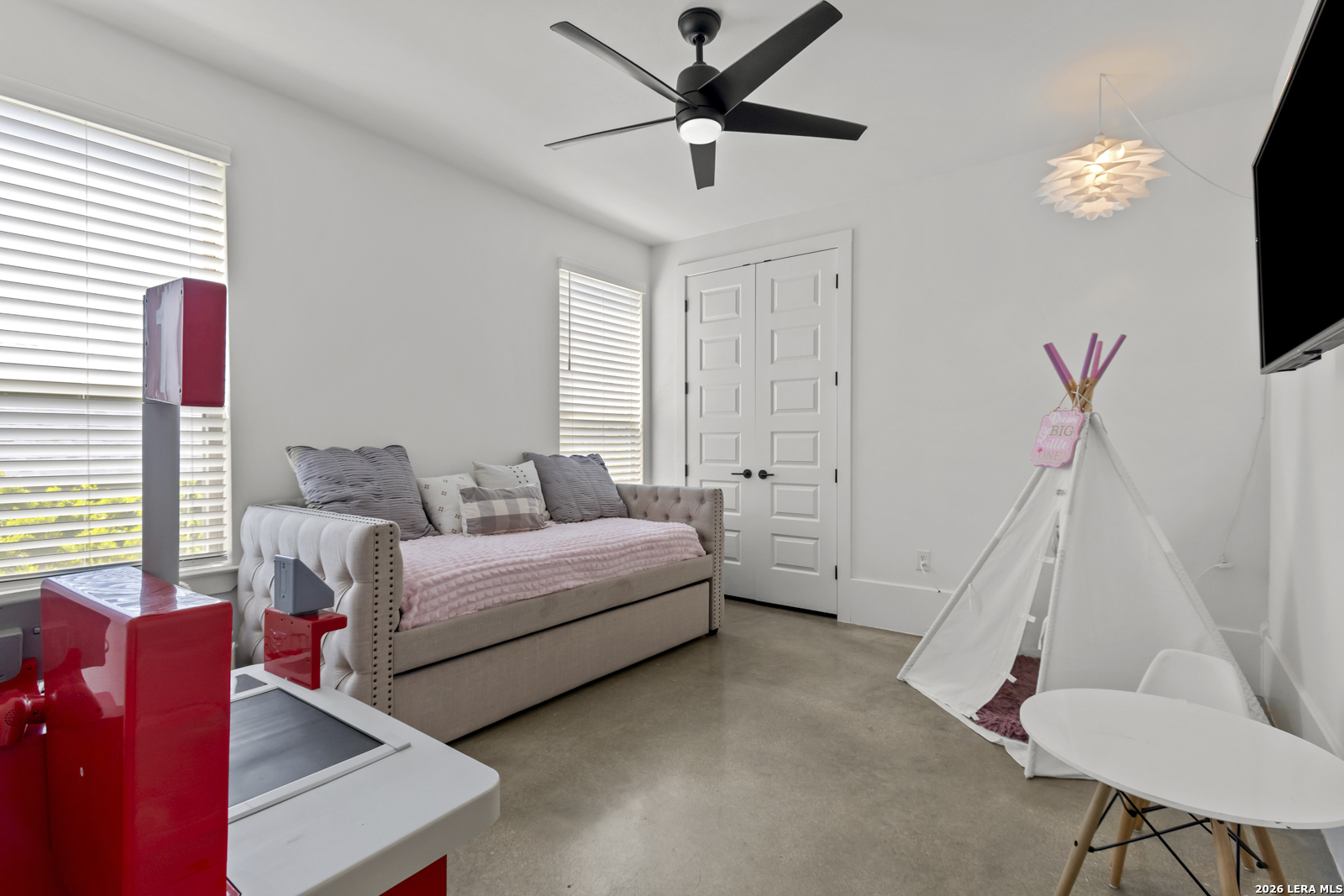 211 Spacious Sky San Antonio TX 78260