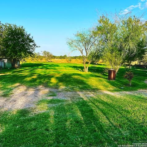 326 S Crews Street La Vernia TX 78121