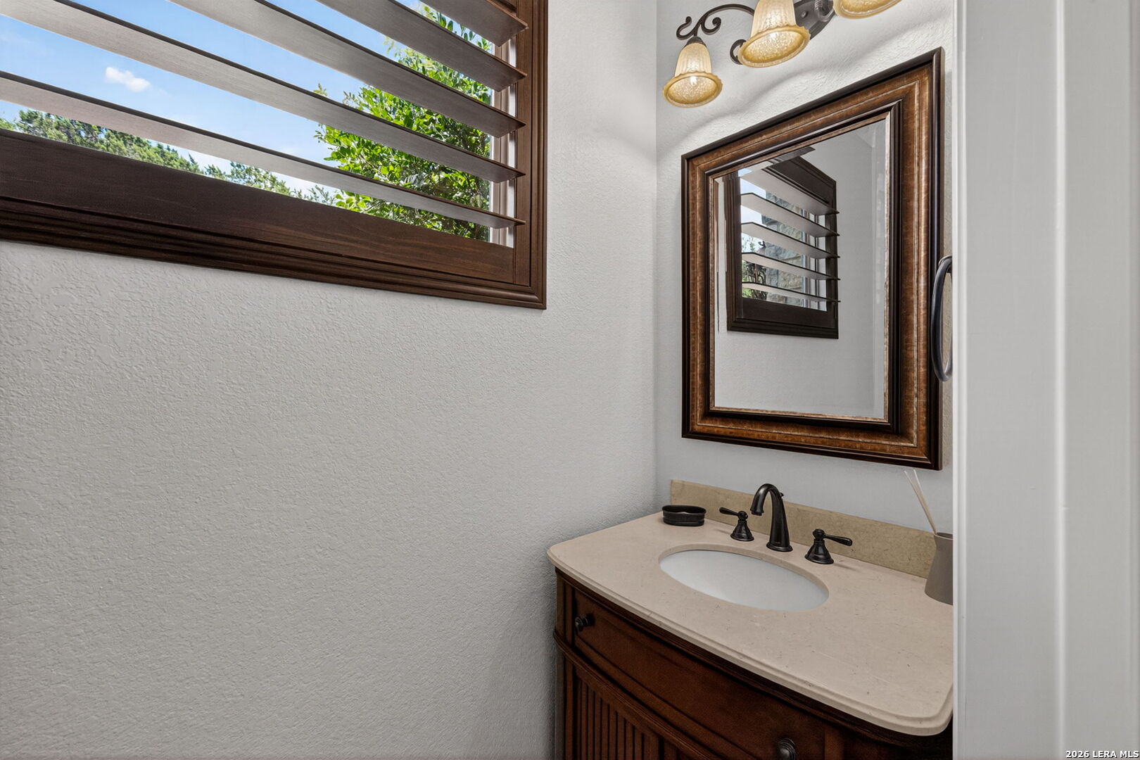 310 Majestic Bluff San Antonio TX 78258