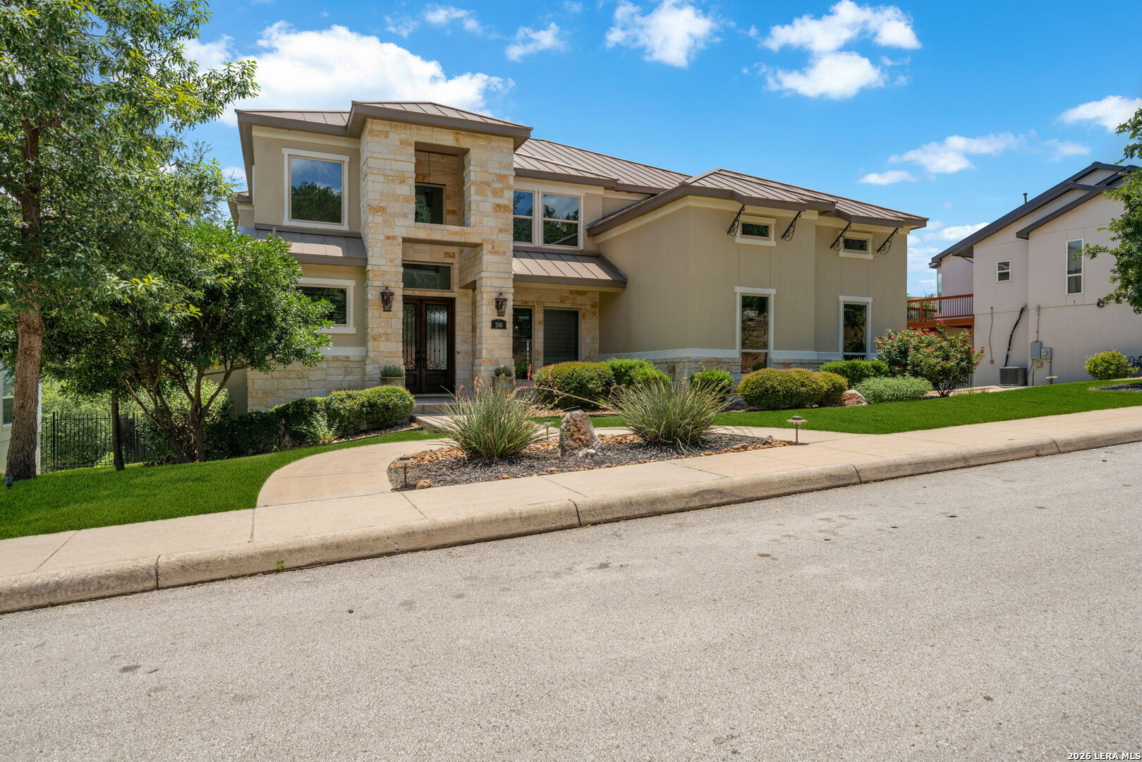 310 Majestic Bluff San Antonio TX 78258