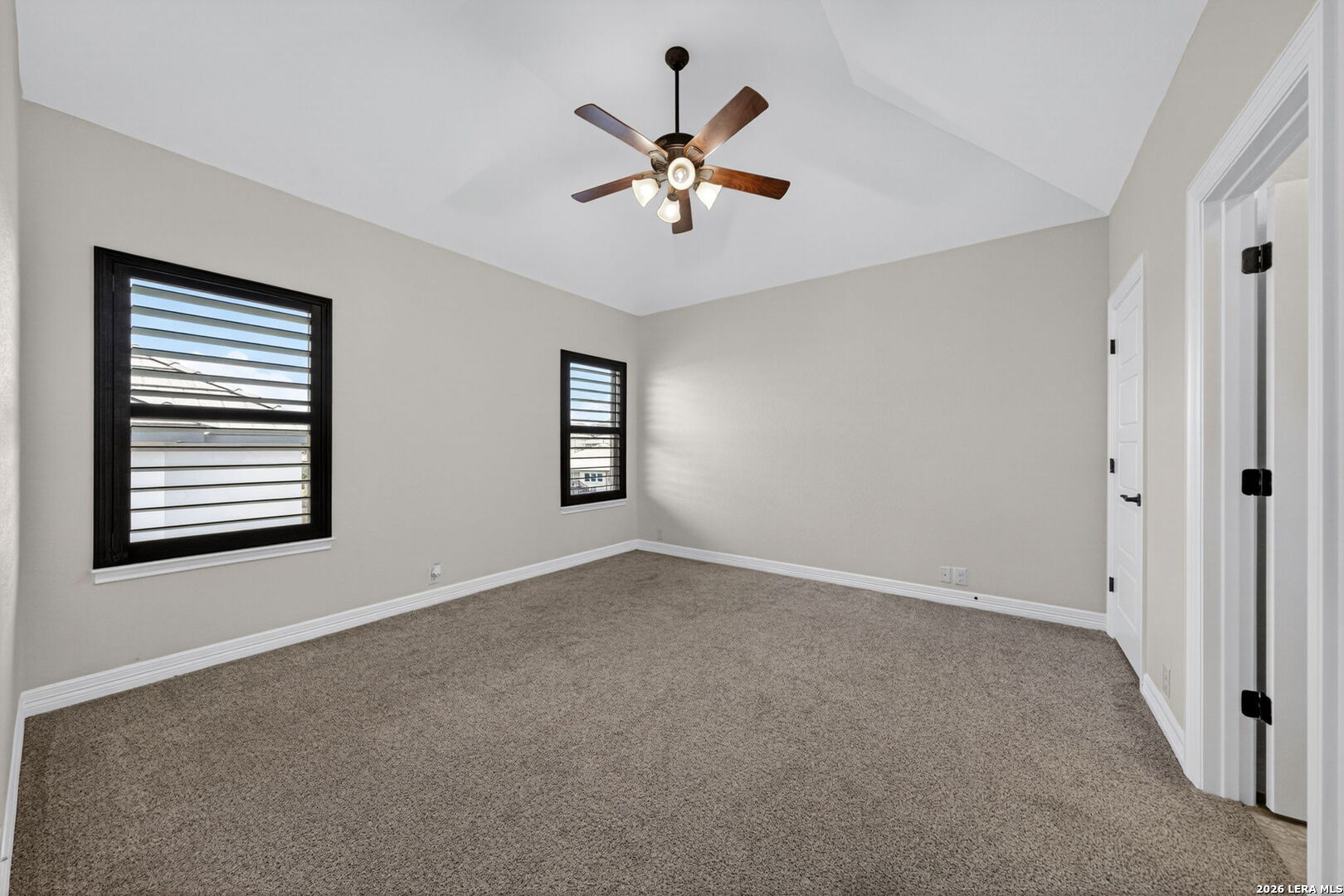 310 Majestic Bluff San Antonio TX 78258