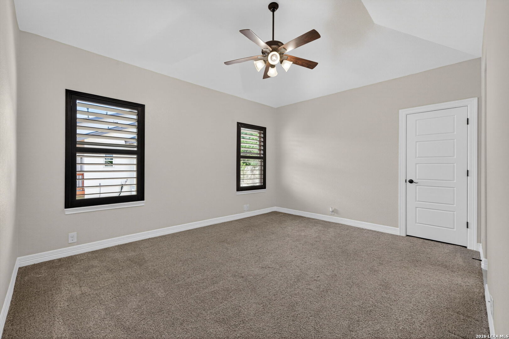 310 Majestic Bluff San Antonio TX 78258