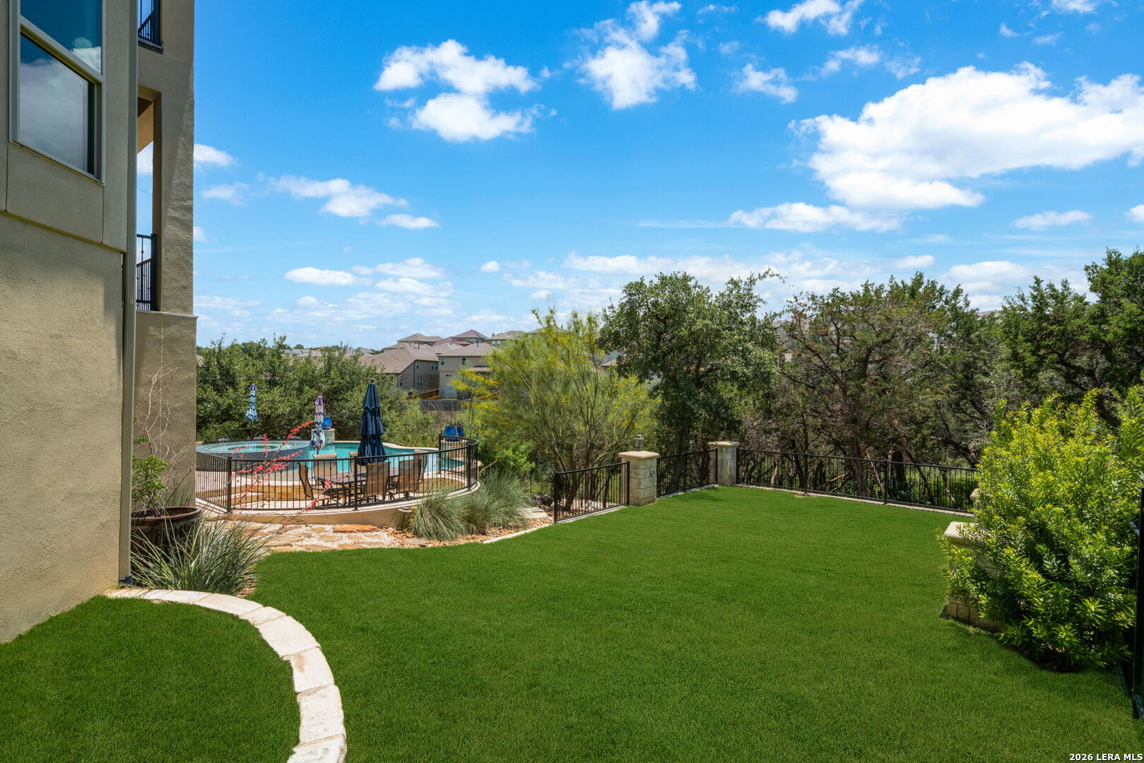 310 Majestic Bluff San Antonio TX 78258