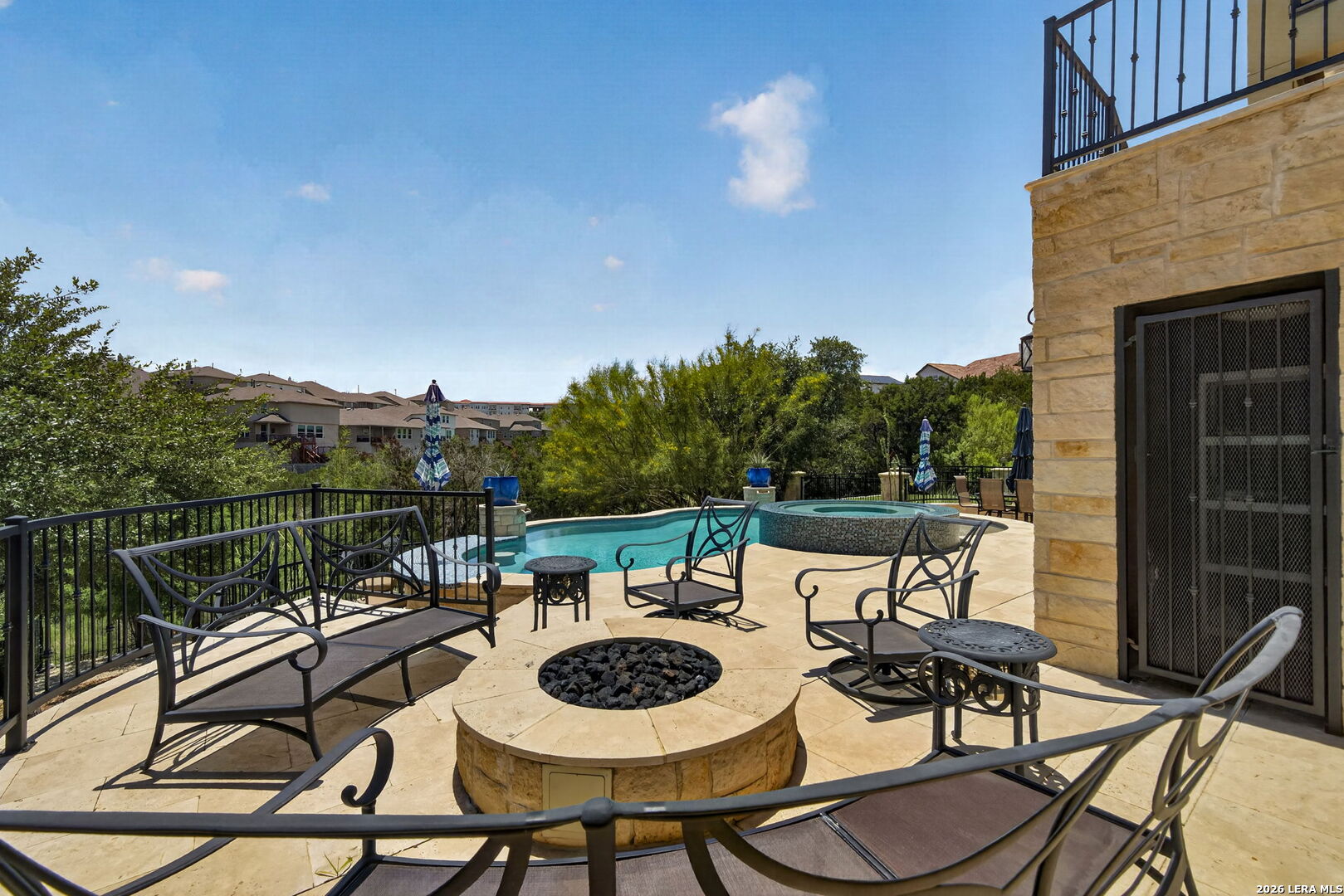 310 Majestic Bluff San Antonio TX 78258