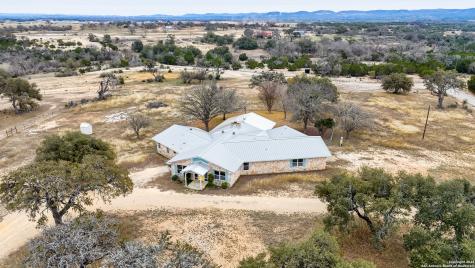 629 Laguna Road Bandera TX 78003