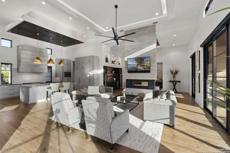121 Greystone Point Boerne TX 78006