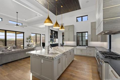 121 Greystone Point Boerne TX 78006