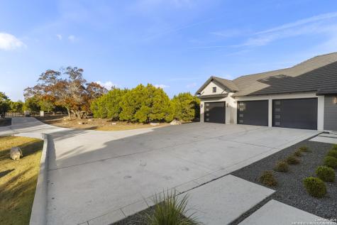 121 Greystone Point Boerne TX 78006