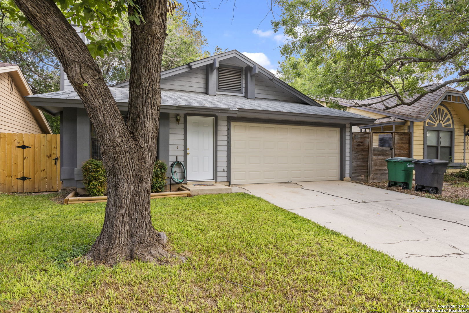 3923 Chimney Springs Drive San Antonio TX 78247