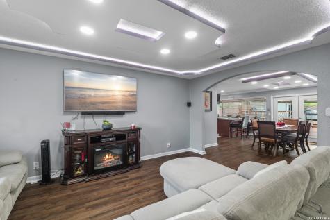 7806 Glen Sides San Antonio TX 78239