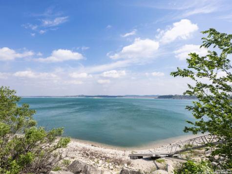 1009 Deerwood Canyon Lake TX 78133