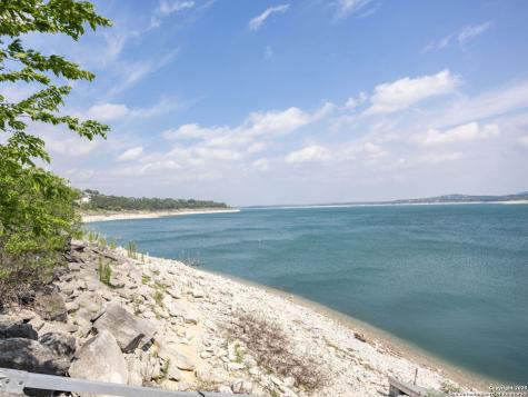 1009 Deerwood Canyon Lake TX 78133