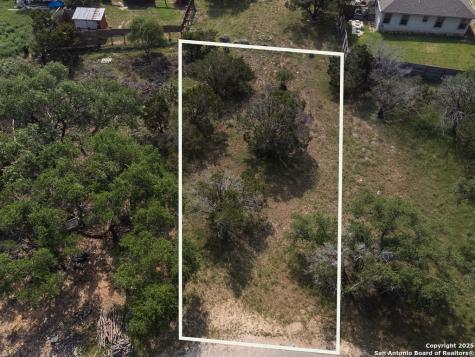 1009 Deerwood Canyon Lake TX 78133