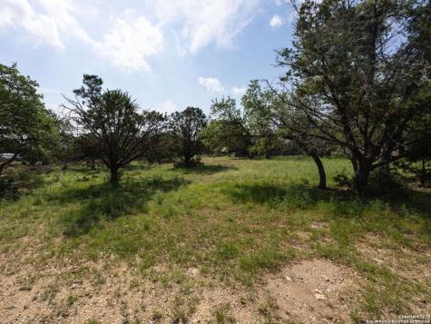 1009 Deerwood Canyon Lake TX 78133