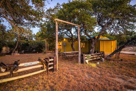 1100 Thompson Ranch Road Wimberley TX 78676