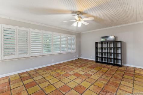 352 Larchmont Drive San Antonio TX 78209