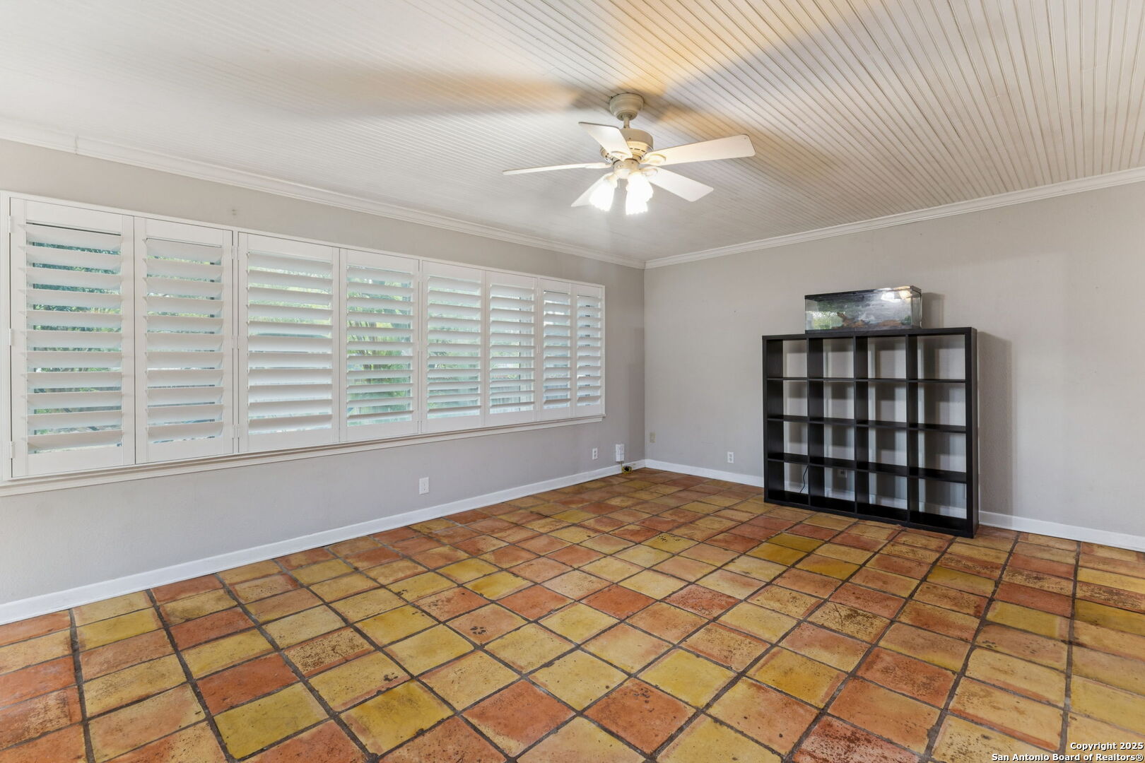 352 Larchmont Drive San Antonio TX 78209