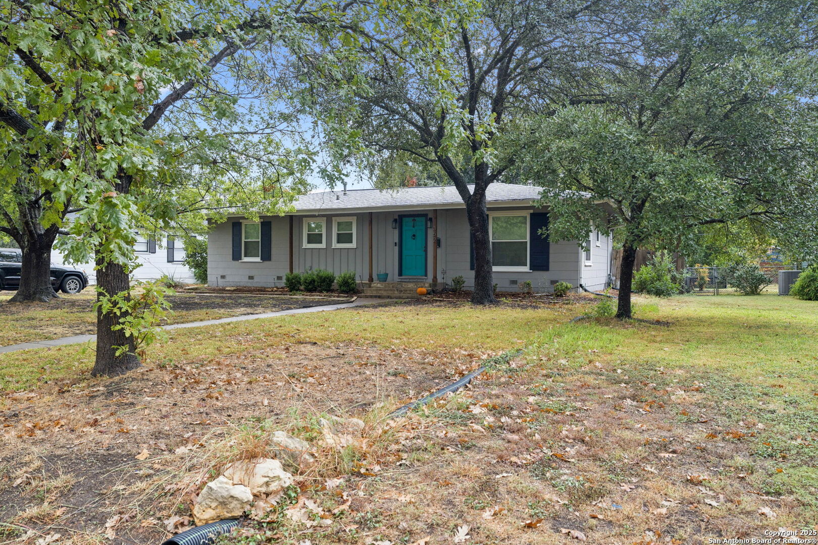 352 Larchmont Drive San Antonio TX 78209