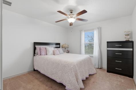 1485 Yaupon Drive Fischer TX 78623