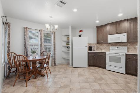 1485 Yaupon Drive Fischer TX 78623