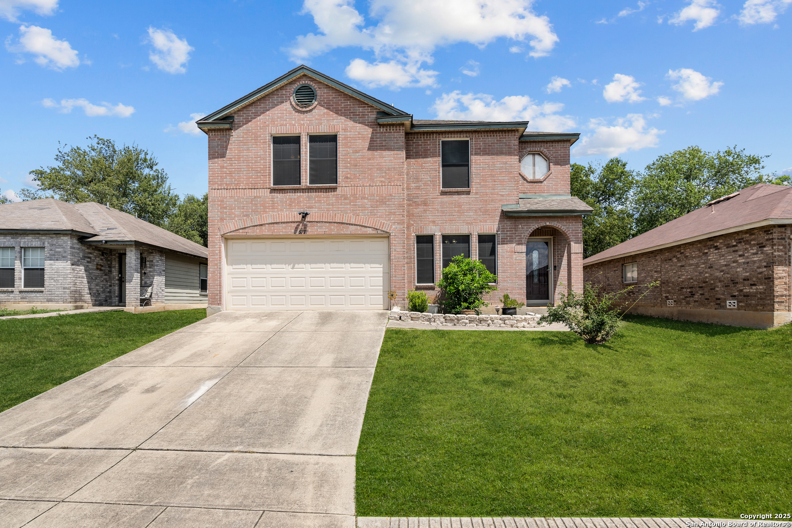 5731 Lovett Oaks San Antonio TX 78218