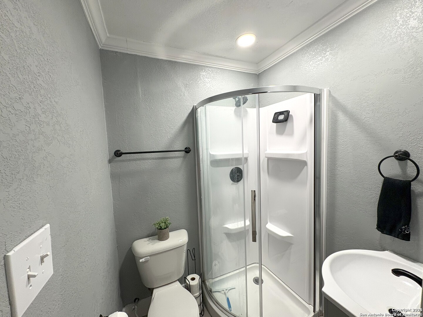 1215 Klondike San Antonio TX 78245