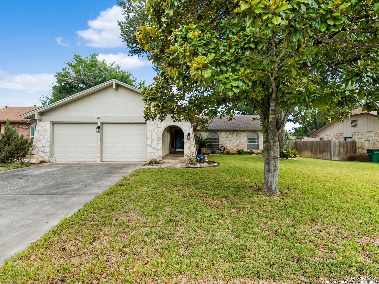 2011 Oakshire Street San Antonio TX 78232