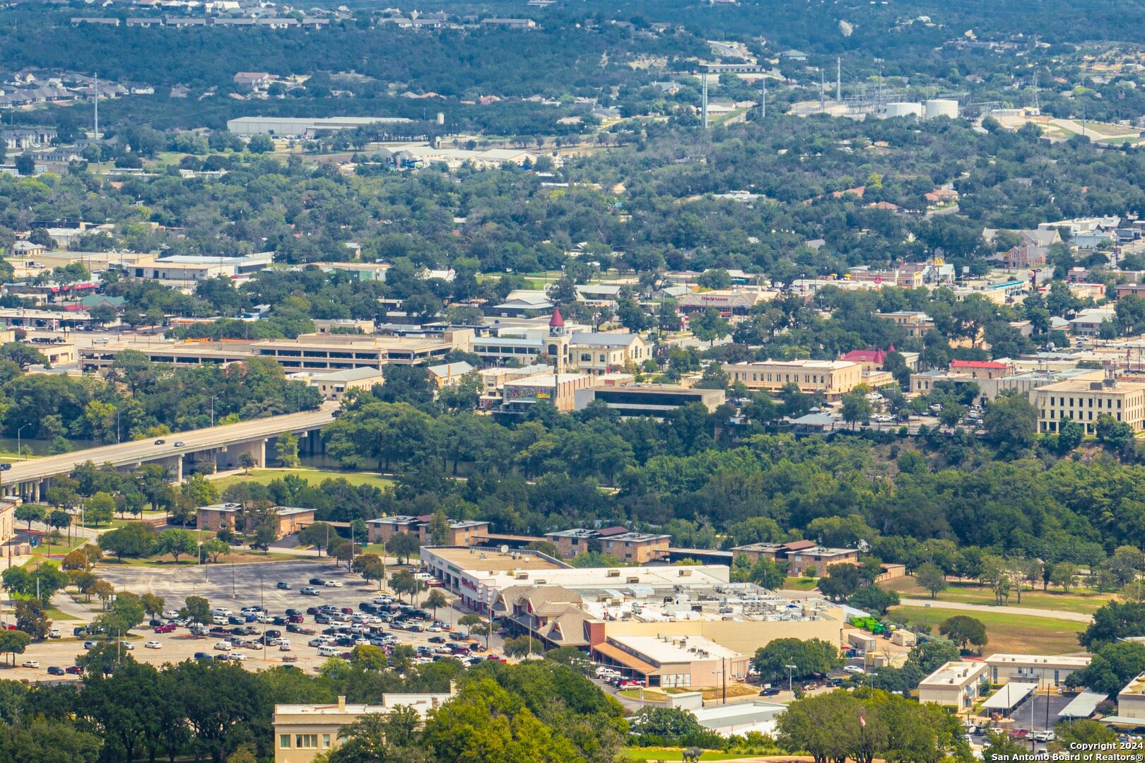 329 Loma Vista Kerrville TX 78028