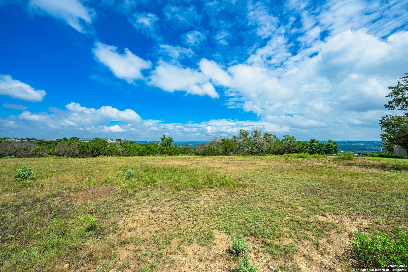 329 Loma Vista Kerrville TX 78028