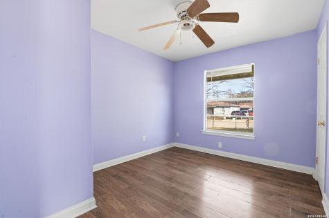 5107 Cien San Antonio TX 78214