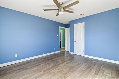 5107 Cien San Antonio TX 78214