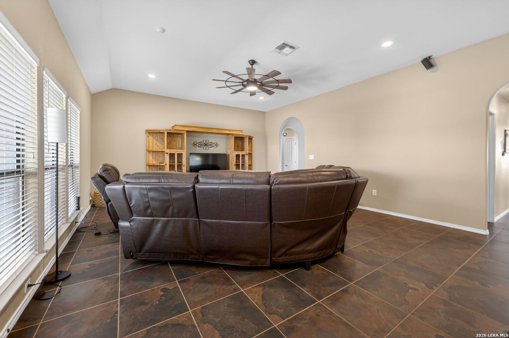 317 Yorktown Pleasanton TX 78064