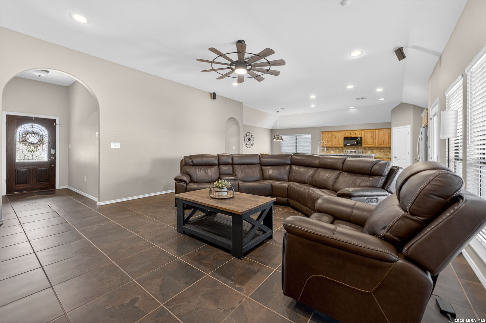 317 Yorktown Pleasanton TX 78064