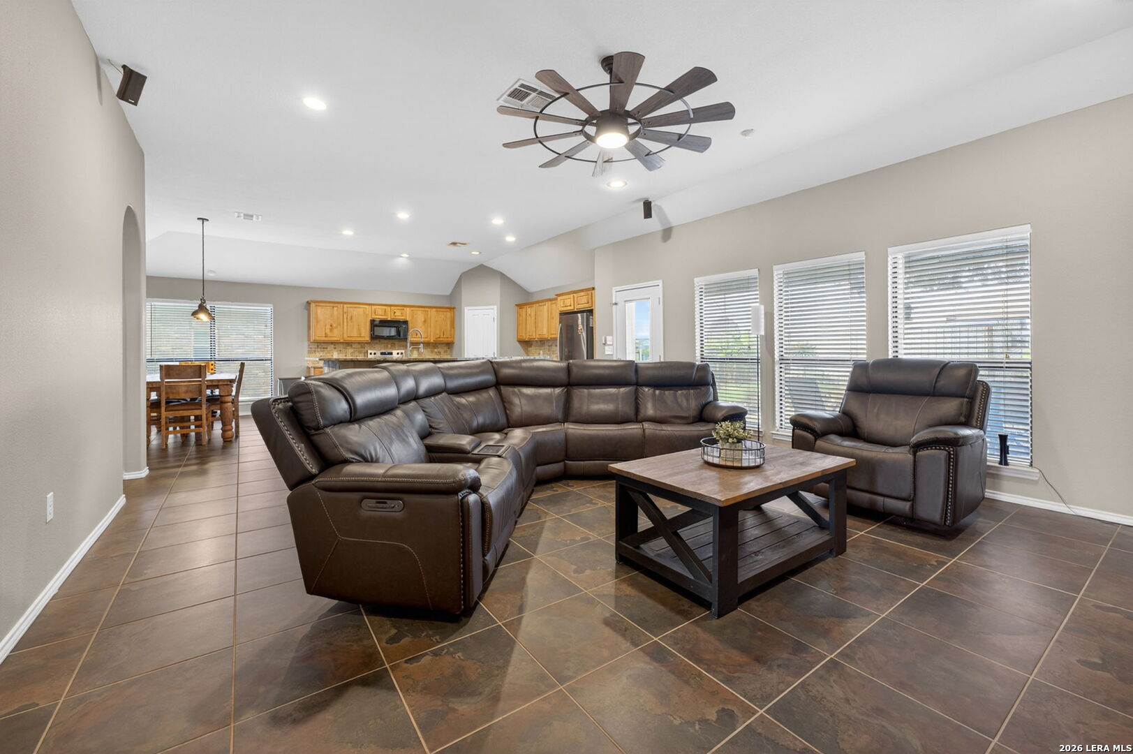 317 Yorktown Pleasanton TX 78064