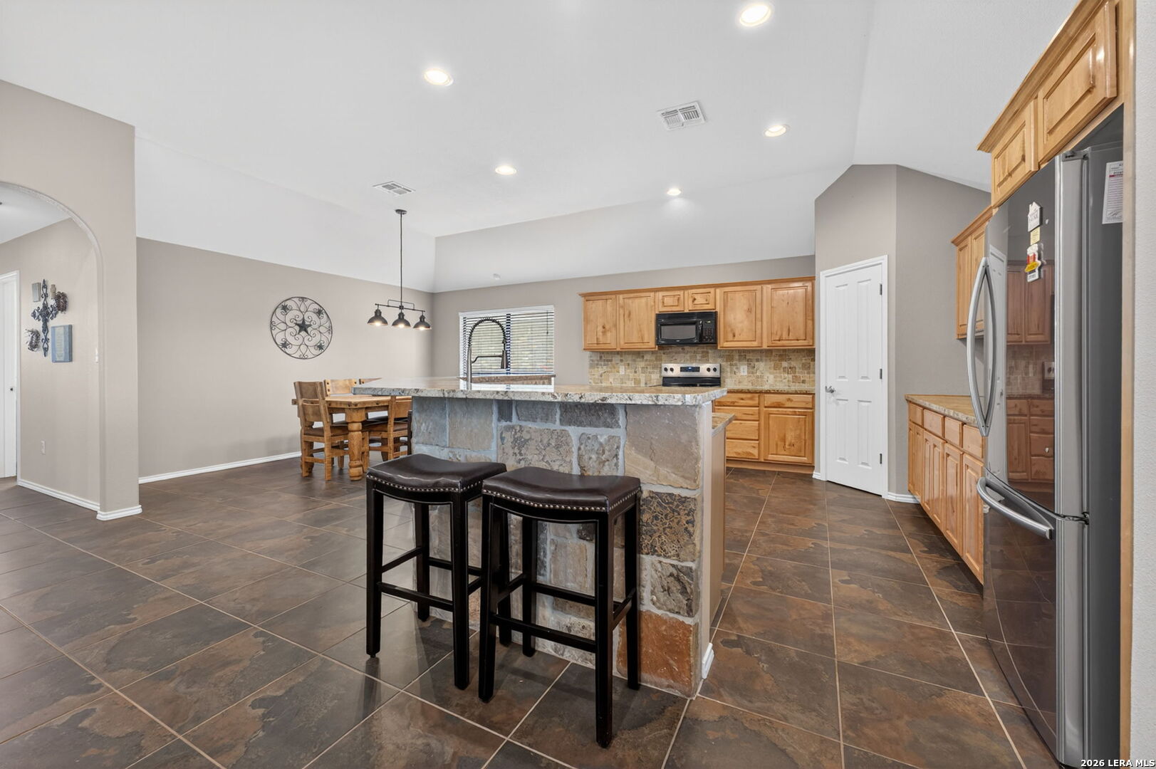 317 Yorktown Pleasanton TX 78064