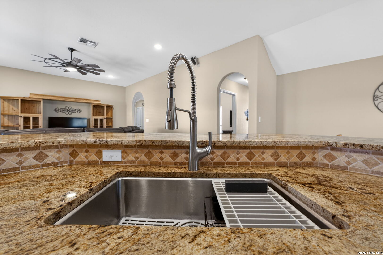 317 Yorktown Pleasanton TX 78064