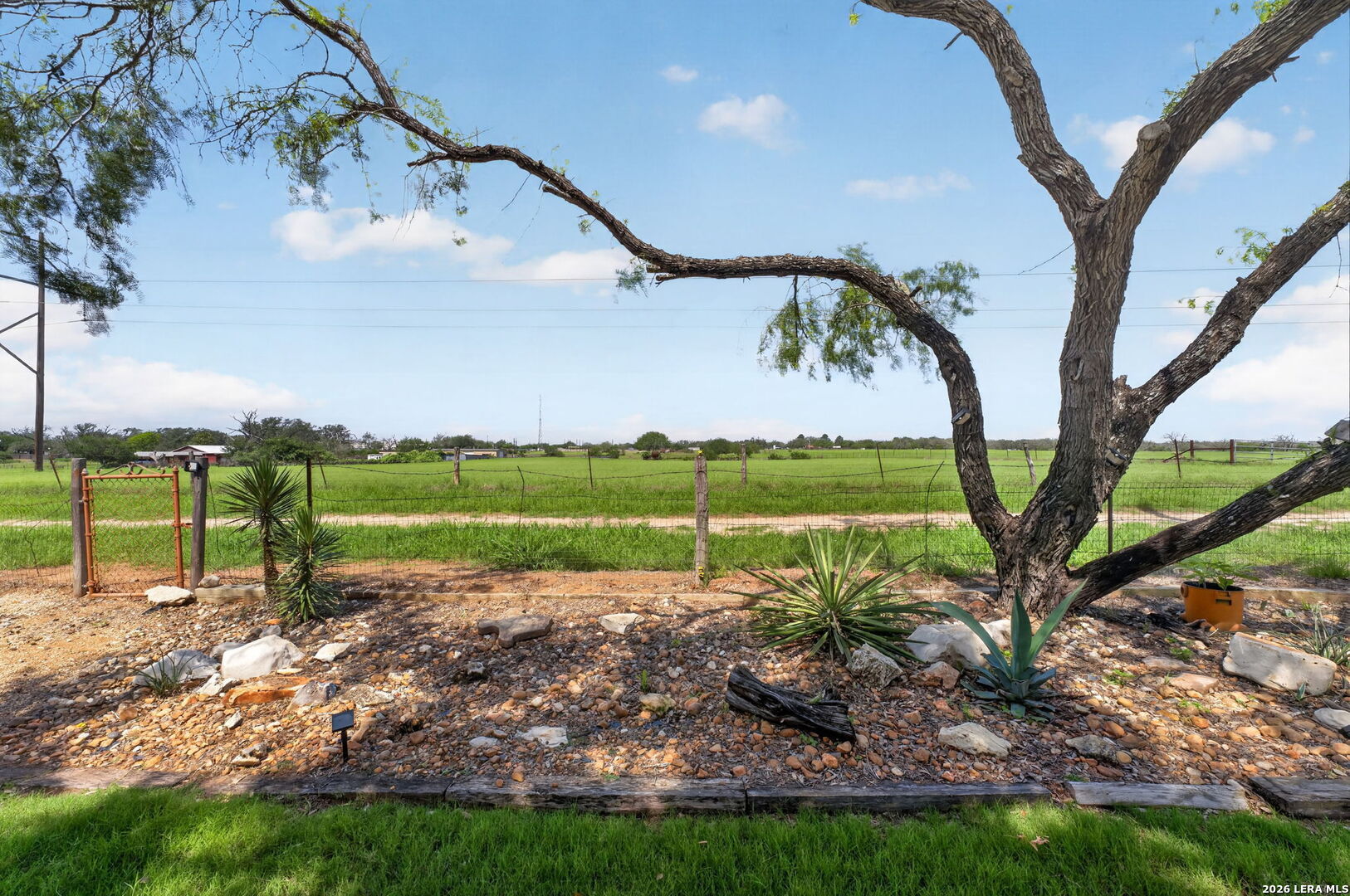 317 Yorktown Pleasanton TX 78064