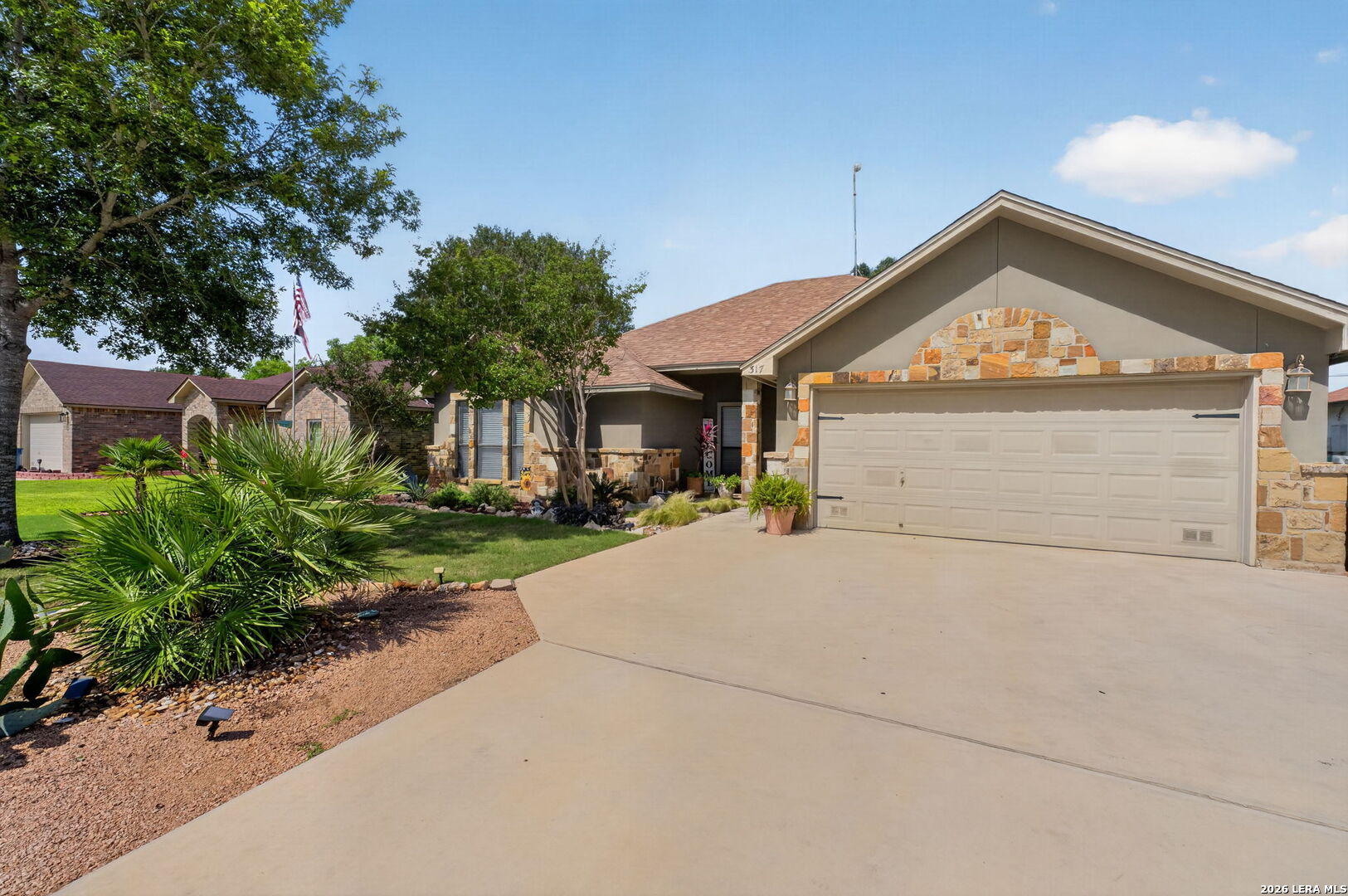 317 Yorktown Pleasanton TX 78064