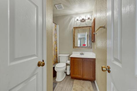 9911 Carswell Peak San Antonio TX 78245