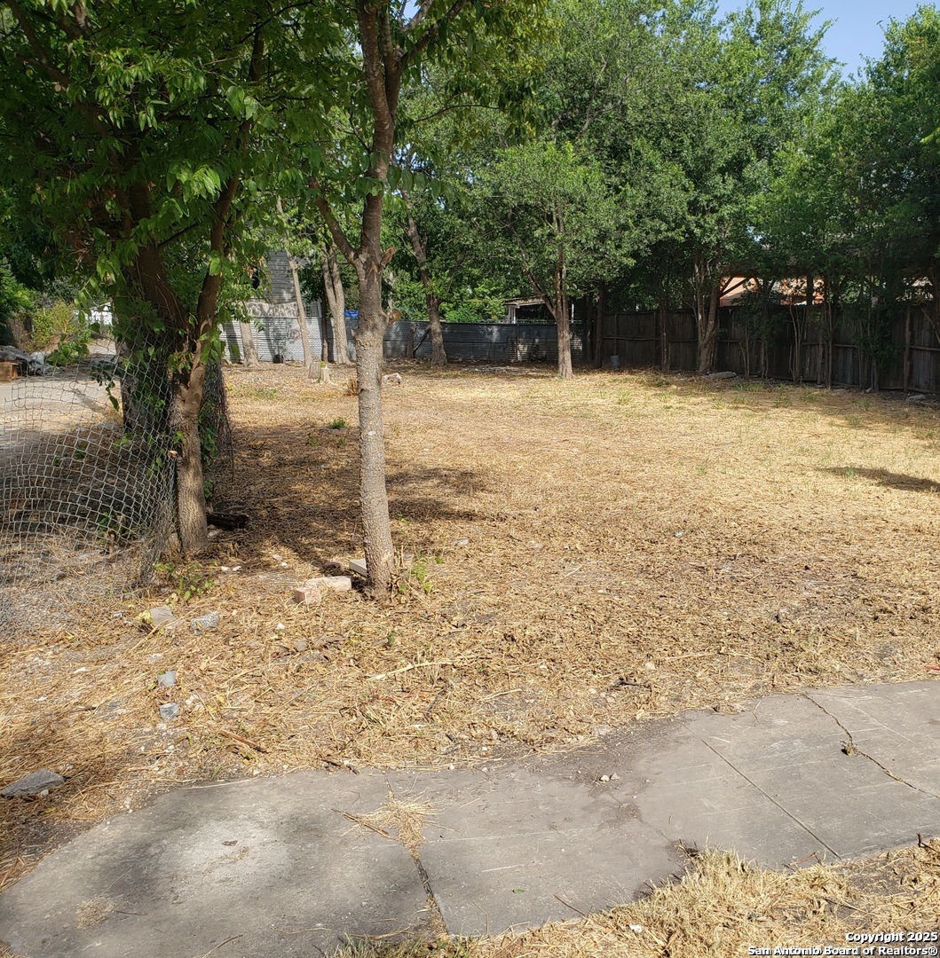 401 Sabinas San Antonio TX 78207