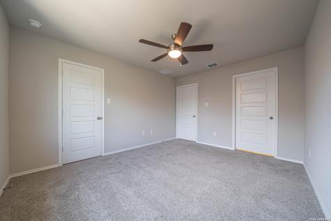 240 W Martindale Street Seguin TX 78155