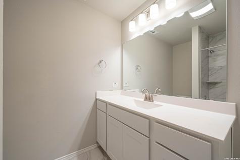 240 W Martindale Street Seguin TX 78155