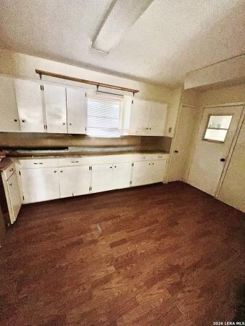 1106 E Hutchinson Street Beeville TX 78102
