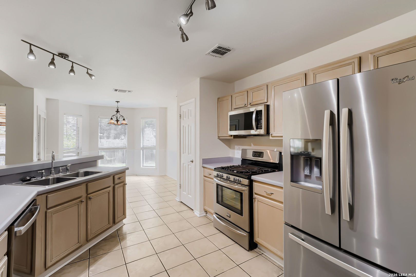 1911 Almond Drive San Antonio TX 78247