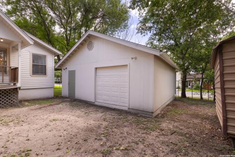 122 Annie San Antonio TX 78212